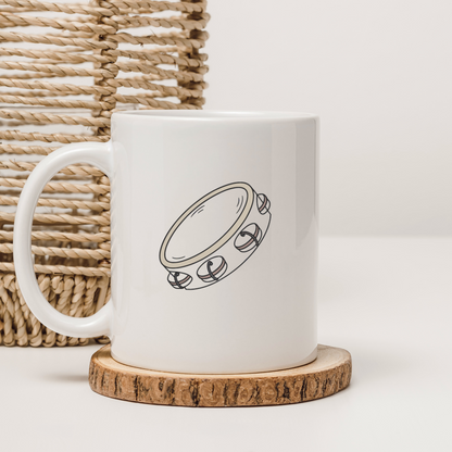 Mug avec tambourin ludique pastel évoquant une ambiance musicale chaleureuse