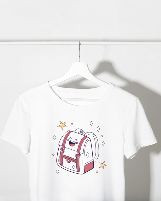 T-shirt avec dessin enfantin cartable joyeux pour thème scolaire