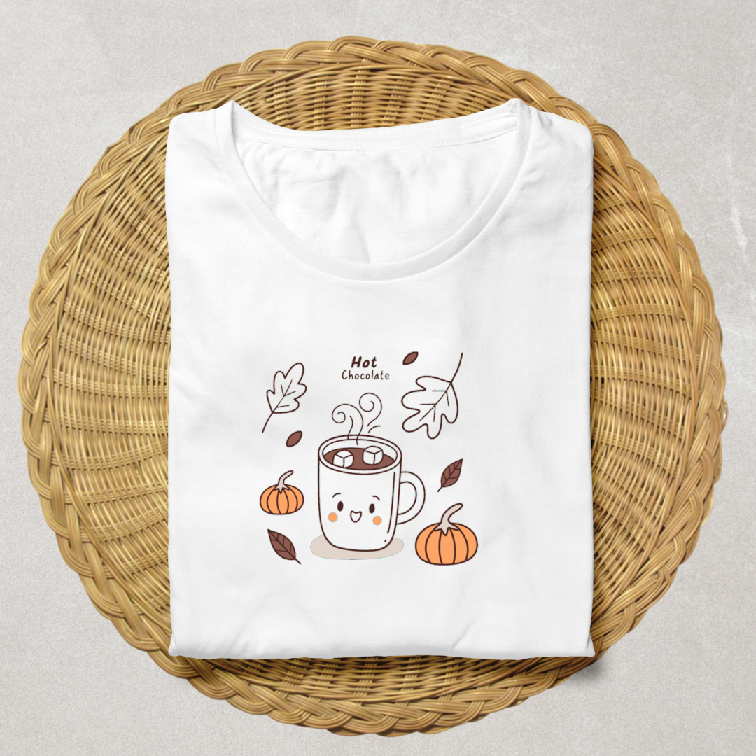 T-shirt automnal avec motif kawaii de chocolat chaud, idéal pour la saison