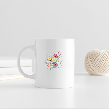 Mug décoré avec un motif de confettis kawaii joyeux