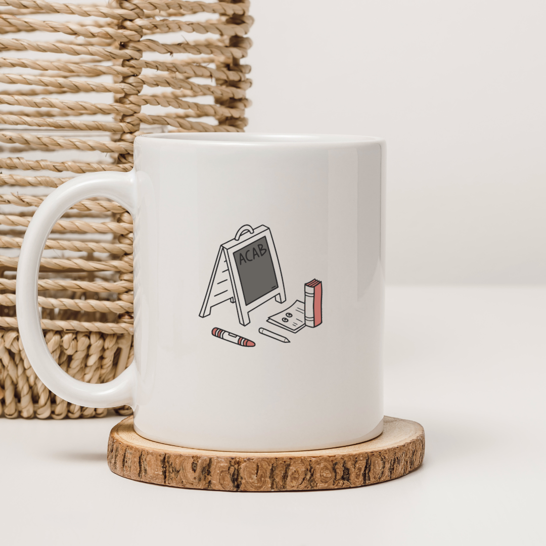 Mug éducatif pastel avec motif créatif inspiré d'un tableau scolaire