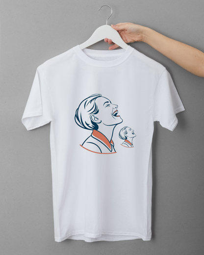 T-shirt estival avec femme riant aux éclats en style rétro vibrante et colorée
