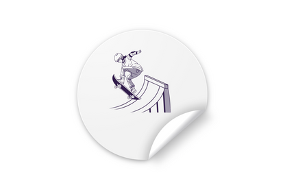 Sticker avec skateur en plein saut, style linéaire et ambiance aventure urbaine