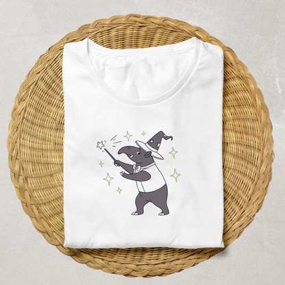 T-shirt élégant avec tapir ensorcelé et étoiles magiciennes, style artistique enchanteur