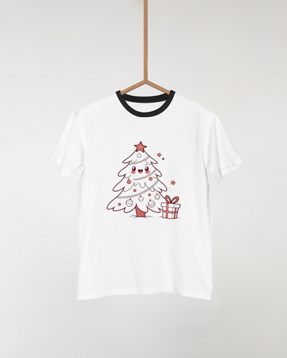 T-shirt amusant avec motif sapin kawaii pour célébrer Noël avec style joyeux