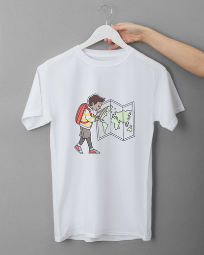 T-shirt avec motif minimaliste inspirant l'aventure et l'éducation élémentaire