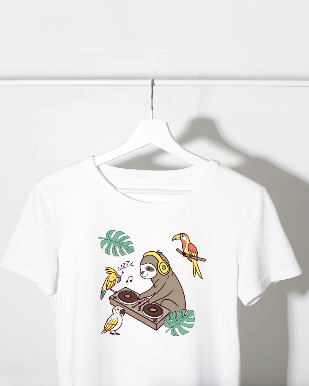 T-shirt élégant avec motif paresseux DJ inspiré de la jungle et thème musical