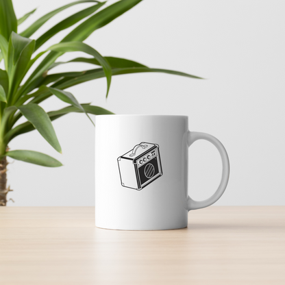 Mug décoré d'un amplificateur vintage pour une ambiance musicale rétro