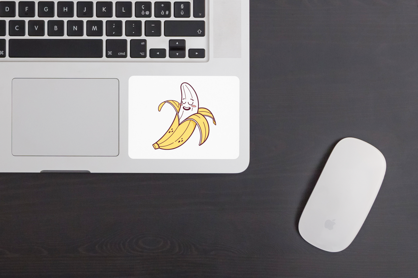 Sticker avec banane épluchée au sourire chaleureux dans un style vectoriel doux