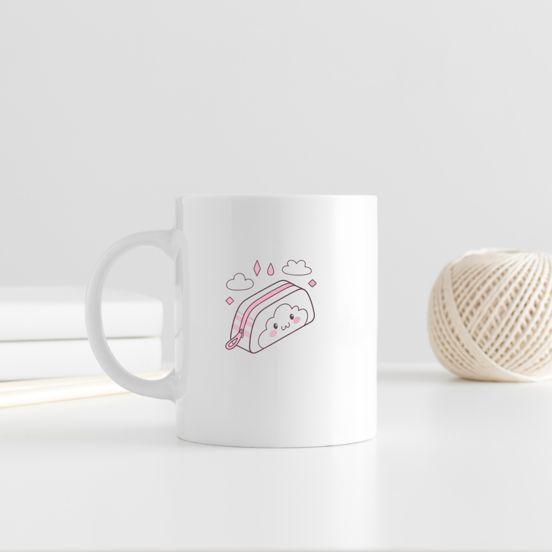 Mug blanc avec nuage kawaii souriant dans un style enfantin