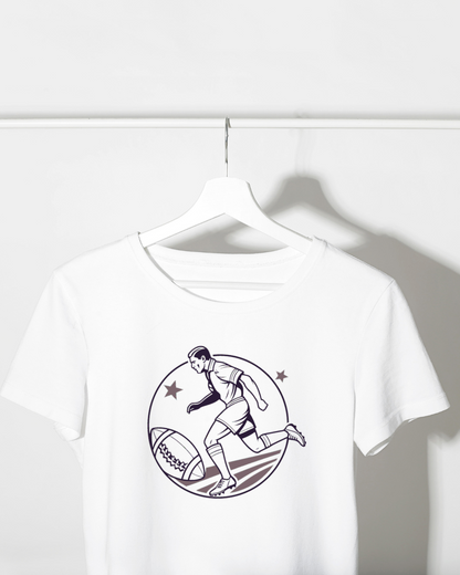 T-shirt sportif avec joueur de rugby en style vintage s'élançant en sprint