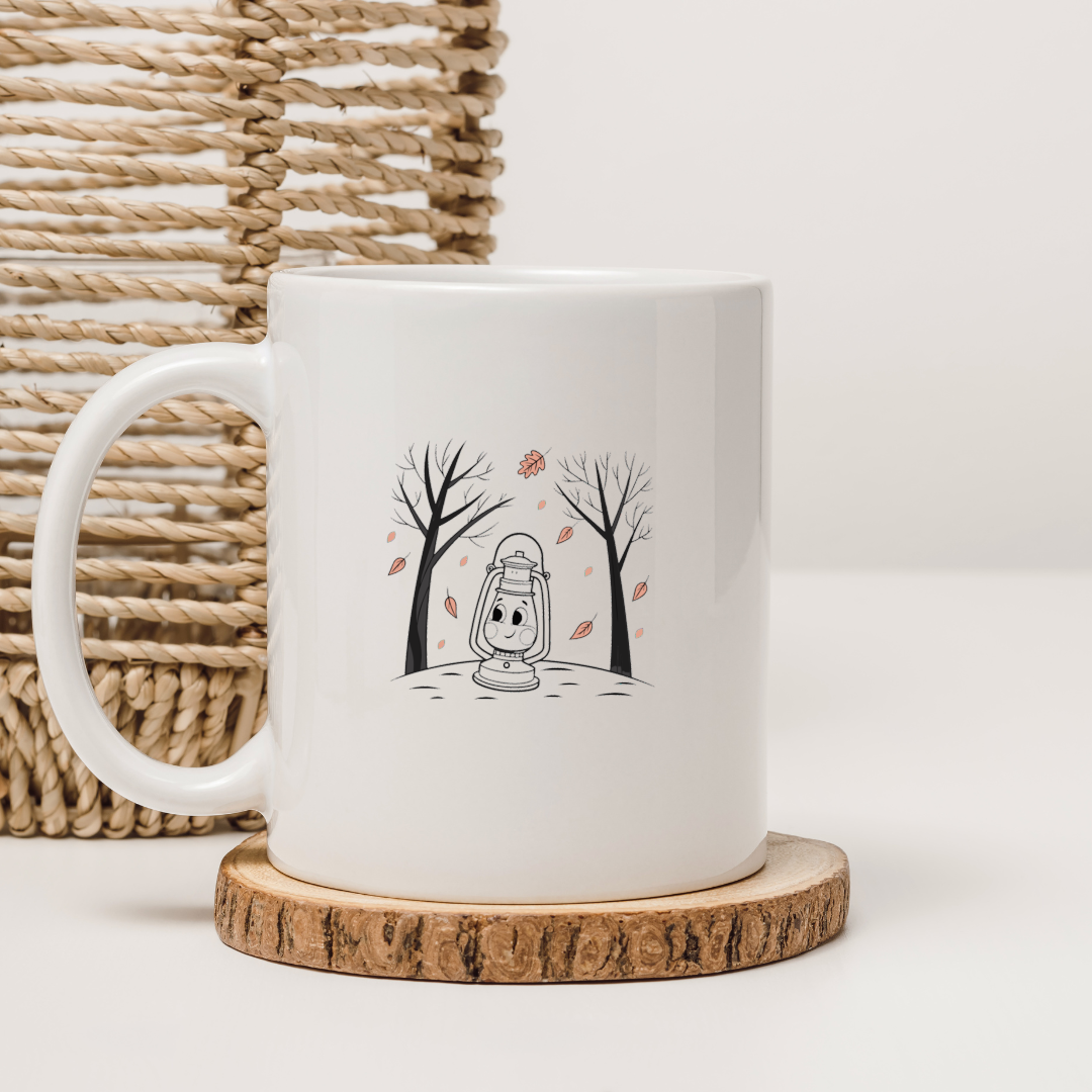 Mug automnal avec dessin numérique de lanterne au sourire lumineux dans une forêt