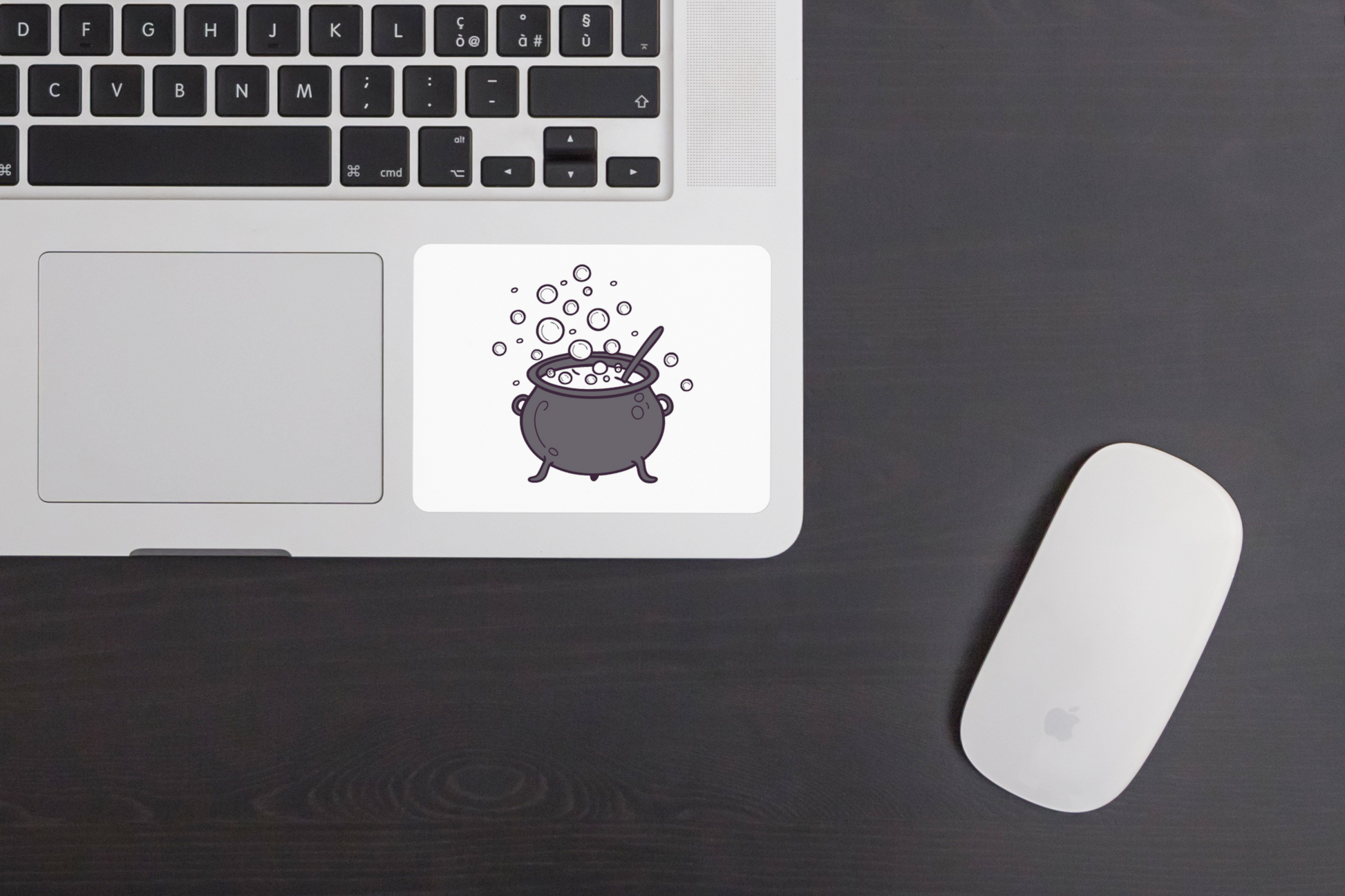 Sticker avec un chaudron magique sur fond mystique pour ambiance Halloween