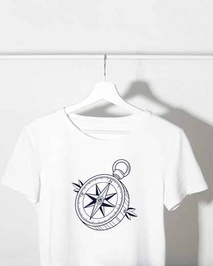 T-shirt minimaliste avec icône de boussole explorateur au style aventureux