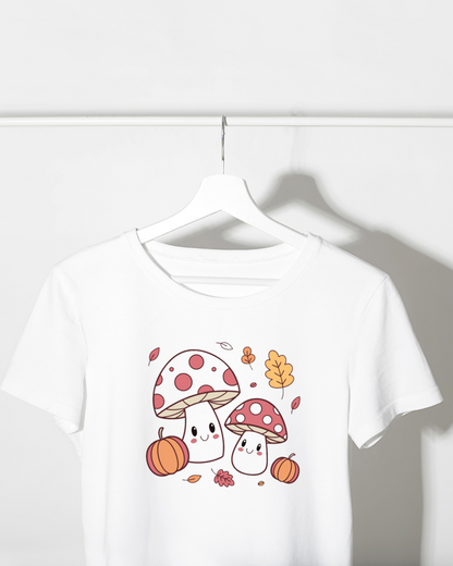 T-shirt amusant avec des champignons kawaii dans un cadre automnal chaleureux et joyeux