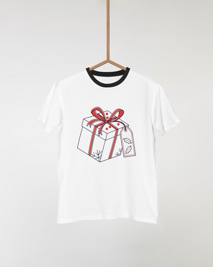 T-shirt vibrant enchanteur orné d'un motif numérique festif de Noël