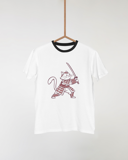 T-shirt avec chat samouraï vectoriel, style unique et thème culturel captivant