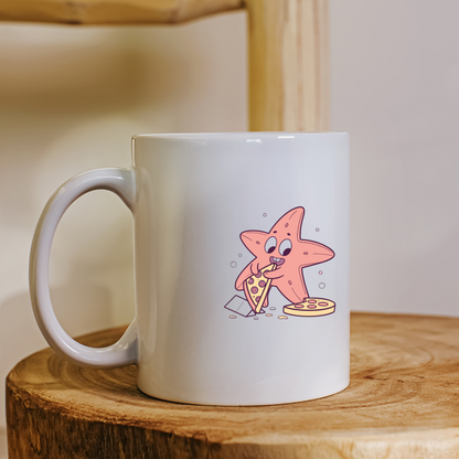 Mug au design kawaii avec étoile de mer gourmande sur fond marin envoûtant