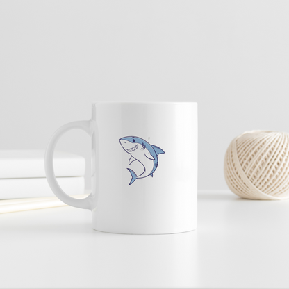 Mug avec requin cartoon souriant sur fond océan amusant