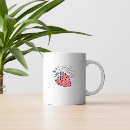 Mug avec fraise kawaii souriante et fleurs enchantées