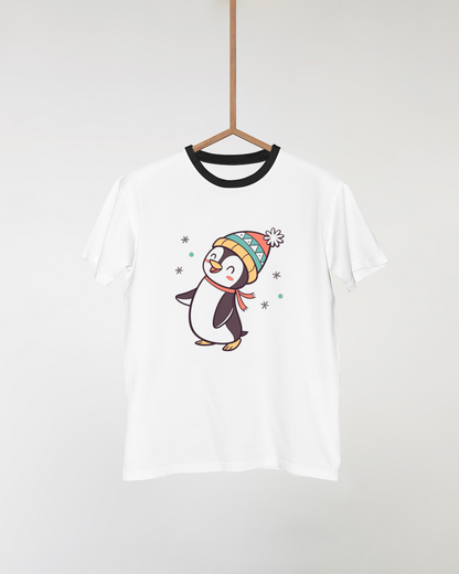 T-shirt avec un pingouin festif style kawaii pour un look hivernal original