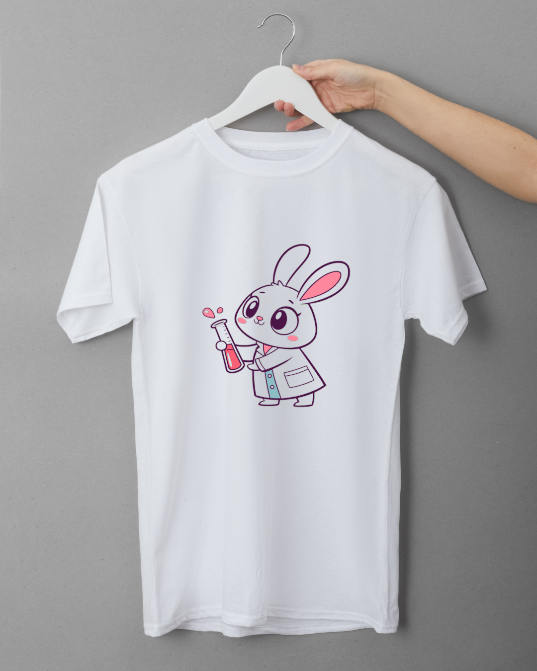 Chemise avec un motif de lapin curieux style cartoon éducatif