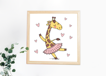 Cadre avec girafe kawaii dansant gracieusement dans des teintes pastel délicates