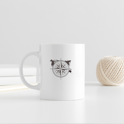 Mug décoré d'une élégante boussole vintage évoquant l'esprit d'aventure