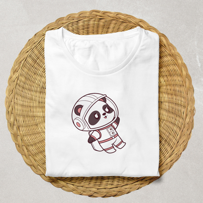 T-shirt décoratif avec un panda astronaute style kawaii ambiance voyage galactique